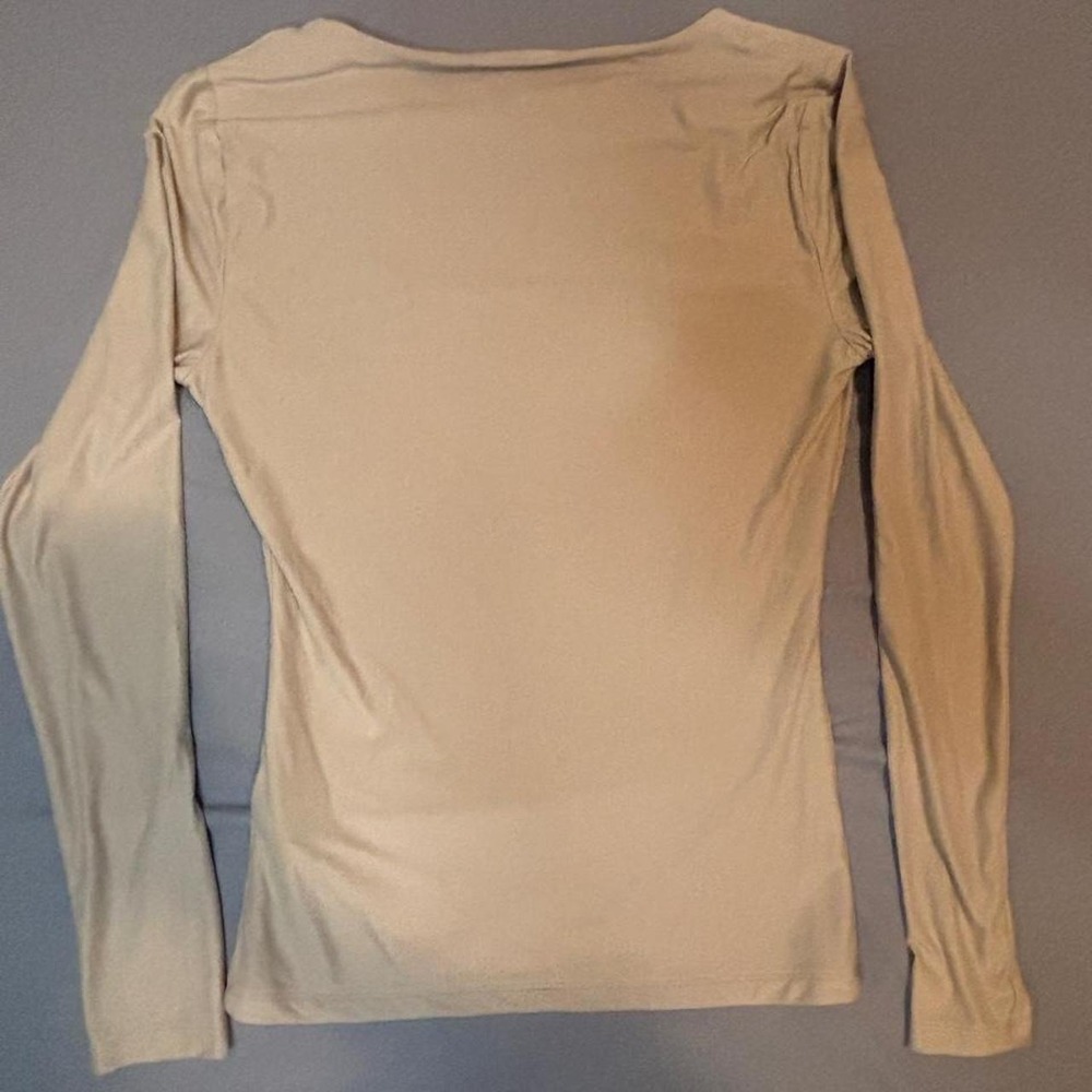Abercrombie and fitch tuckable tee - Picture 3 of 3